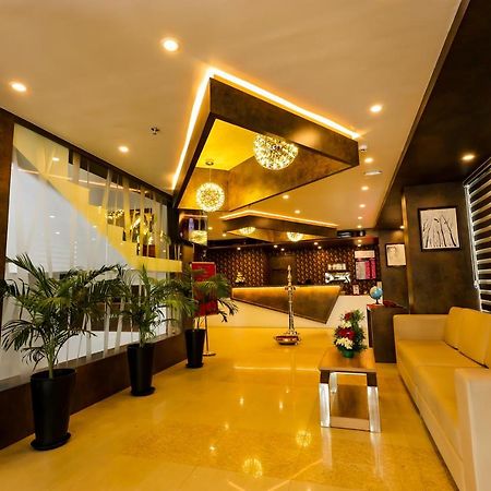 Hotel Dev Residency à Thiruvananthapuram Extérieur photo