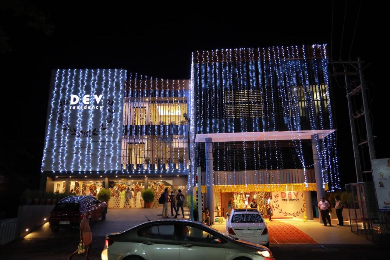 Hotel Dev Residency à Thiruvananthapuram Extérieur photo