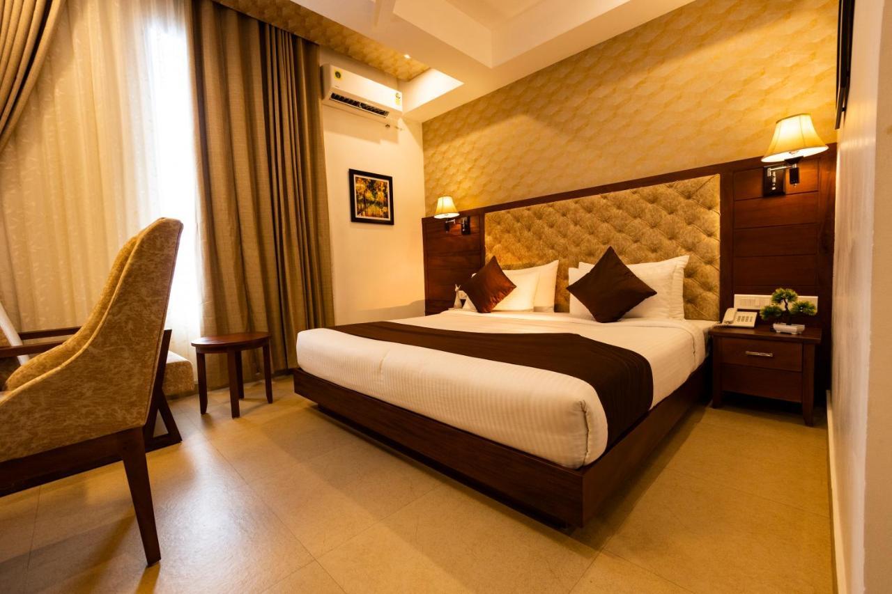 Hotel Dev Residency à Thiruvananthapuram Extérieur photo