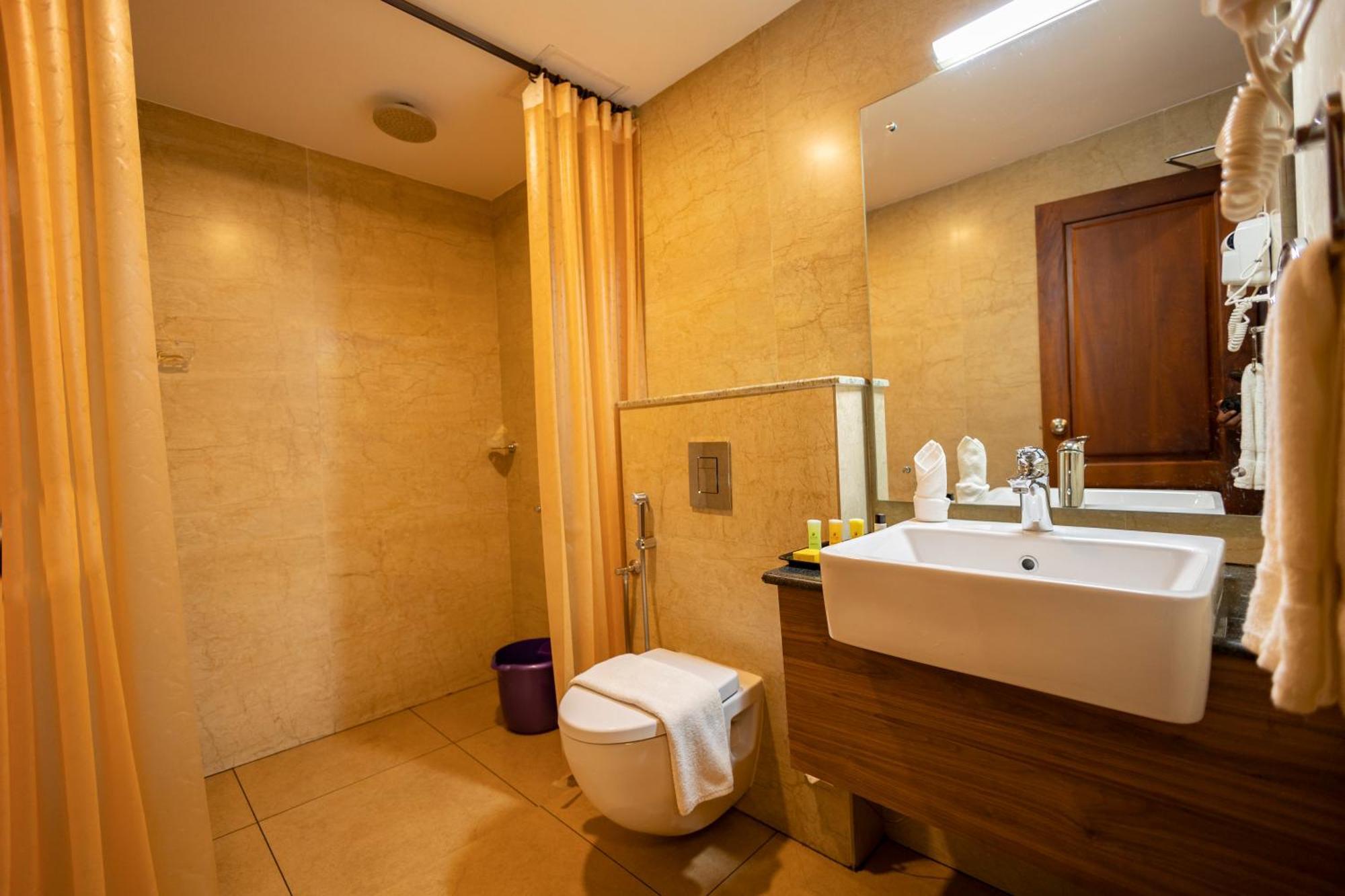 Hotel Dev Residency à Thiruvananthapuram Extérieur photo